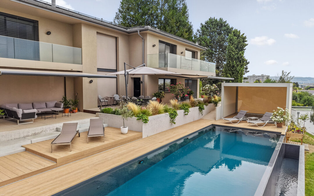 Piscine béton à débordement avec PVC armé – Lausanne